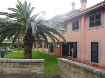 Villa con terrazzo e giardino Cassia, tomba di nerone, roma - Altre fotografie