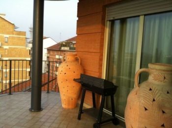 Casa con balcone e garage Pozzo strada - Altre fotografie