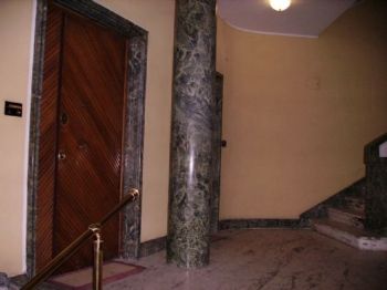Appartamento arredato con balcone Trieste , salario