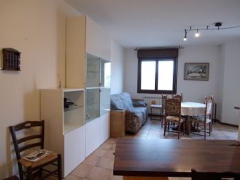 Appartamento arredato con balcone Castello Di Serravalle