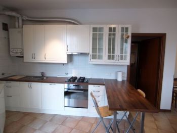 Appartamento arredato con balcone Castello Di Serravalle