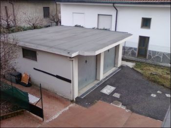 Casa con balcone e garage Garbagnate Milanese
