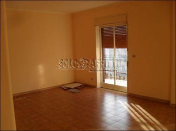 Trilocale con garage e balcone Belpasso