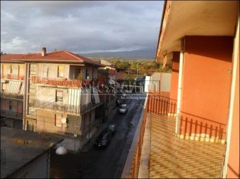 Trilocale con garage e balcone Belpasso
