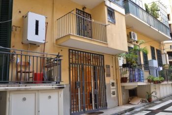 Appartamento arredato con balcone Centro