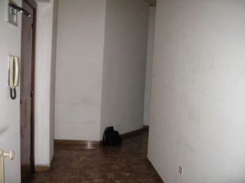 Casa con balcone Zona nord