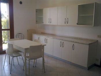 Appartamento arredato con posto auto