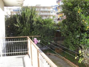 Trilocale con balcone e giardino Pianura - Altre fotografie