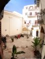 Appartamento con terrazzo e balcone
