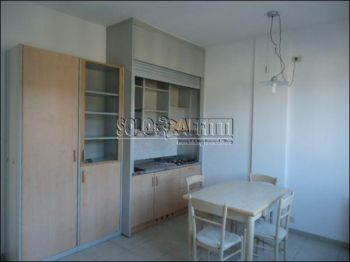 Appartamento arredato con posto auto