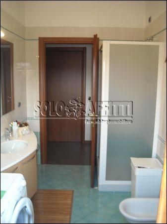 Bilocale arredato con garage Solaro