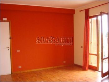 Bilocale con balcone e posto auto Cannizzaro