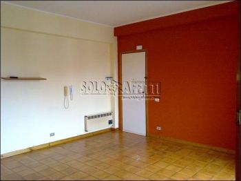 Bilocale con balcone e posto auto Cannizzaro