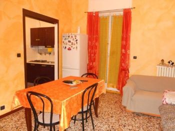 Casa con balcone Orbassano