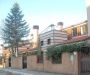 Villa a schiera con terrazzo e giardino