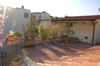Attico arredato con balcone Centro storico - Altre fotografie