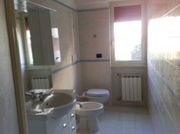 Trilocale con balcone e aria condizionata - Altre fotografie
