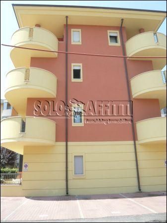 Trilocale arredato con posto auto Celle