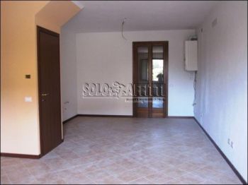 Villa con garage e balcone Pozzolengo