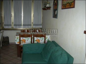 Appartamento arredato con posto auto