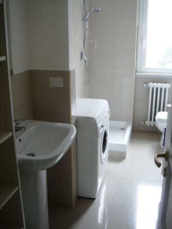 Trilocale arredato ottimo da condividere - Bagno