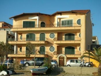 Casa con terrazzo e balcone Reggio Calabria