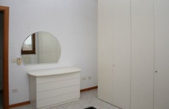 Trilocale arredato con balcone Galliera