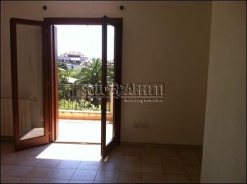 Villa a schiera con balcone Via vittorio veneto