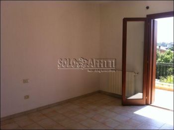 Villa a schiera con balcone Via vittorio veneto