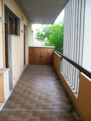 Trilocale con terrazzo Centro