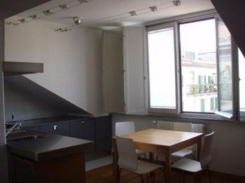 Bilocale arredato con balcone P.ta genova, romolo, solari - Altre fotografie