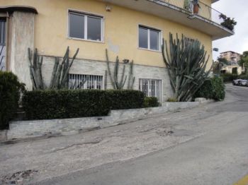 Appartamento con posto auto Chiaia - Altre fotografie