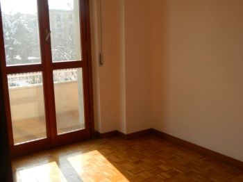 Ampio appartamento con doppio box Monza