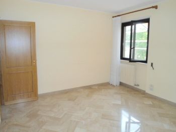 Appartamento 110mq 3 letto giardino box - Camera da letto