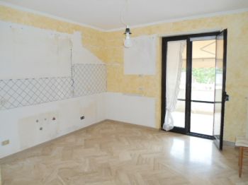 Appartamento 110mq 3 letto giardino box - Cucina