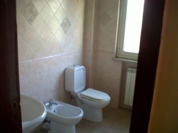 Casa con balcone Caltanissetta
