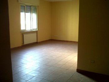 Casa con balcone Caltanissetta