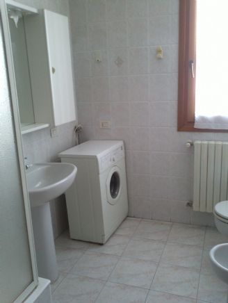Appartamento arredato con balcone Novate Milanese
