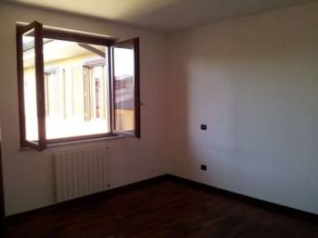 Casa con aria condizionata e garage