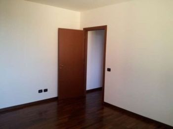 Casa con aria condizionata e garage