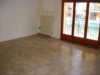 Casa con terrazzo e balcone Pistoia nord