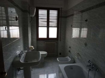 Casa con terrazzo e balcone Pistoia nord