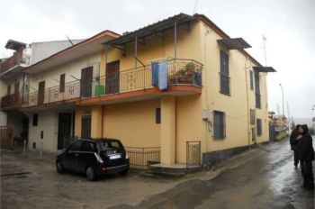 Trilocale con garage e balcone Quarto