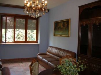 Appartamento arredato con balcone Mirafiori nord