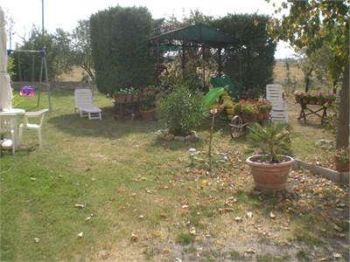 Appartamento con giardino e garage Albareto