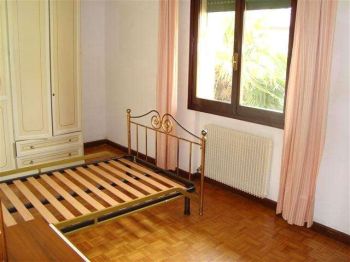 Casa arredata con aria condizionata