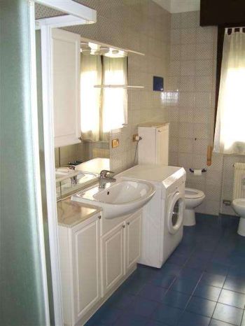 Casa arredata con aria condizionata