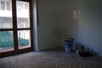 Casa con aria condizionata e balcone