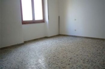 Casa con aria condizionata e balcone