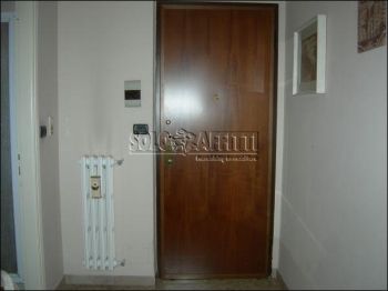 Trilocale arredato con balcone Mirafiori sud